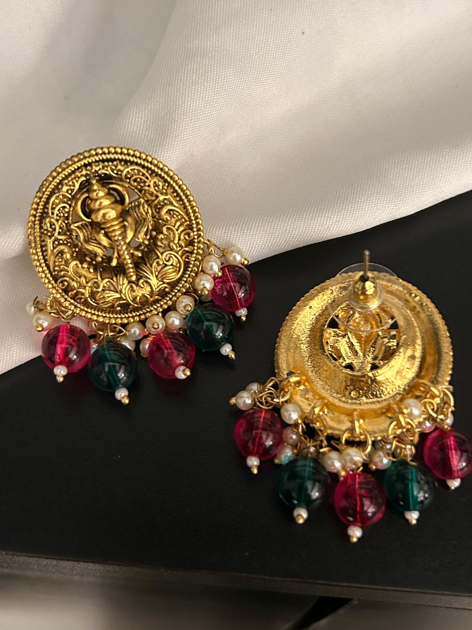 Antique Conch Design Earrings with Red & Green Beads